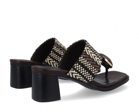 Noa Harmon 9227 / MARRON