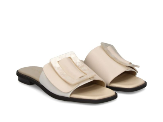 Noa Harmon Cova / BEIG