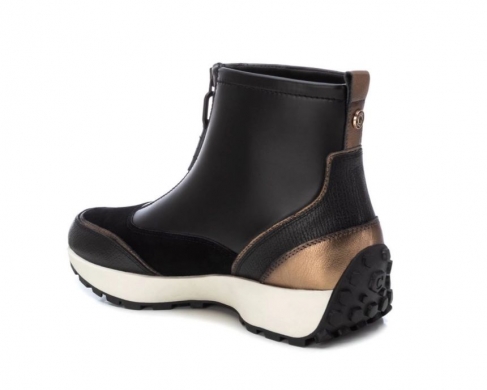 Carmela 161995 / NEGRO