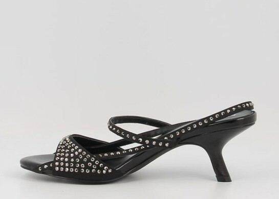 Noa Harmon 009217 / NEGRO