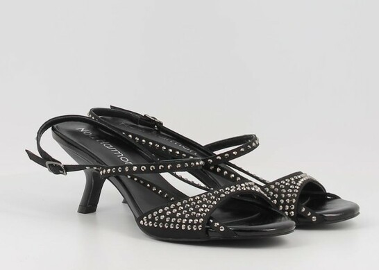 Noa Harmon 009217 / NEGRO