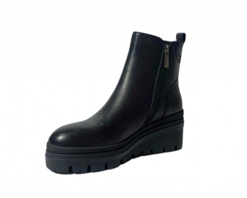 Carmela 16200 / NEGRO