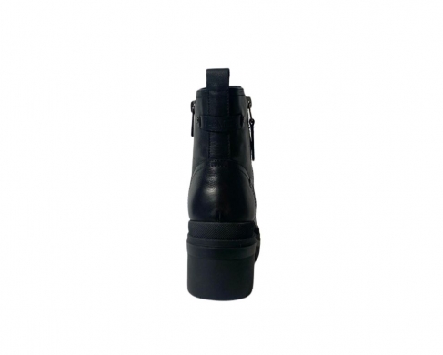 Carmela 16200 / NEGRO