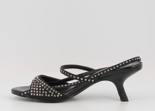 Noa Harmon 009217 / NEGRO