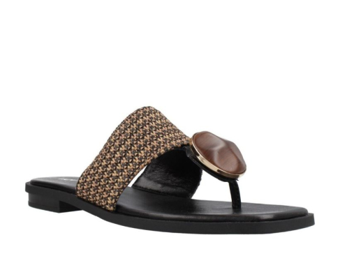 Noa Harmon Margot / NEGRO