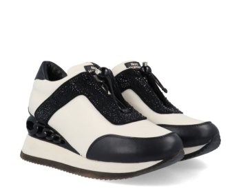 noa Harmon Logan / NEGRO/BLANCO