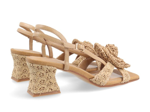 Noa harmon Abril / CUERO