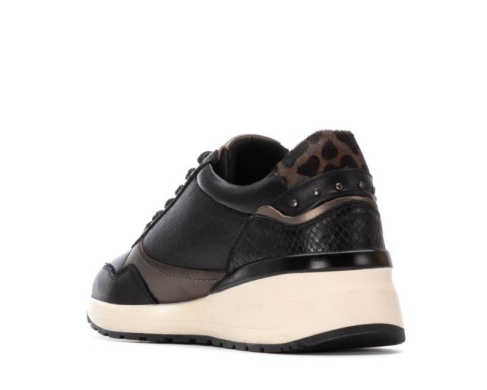 Carmela  162442 / NEGRO