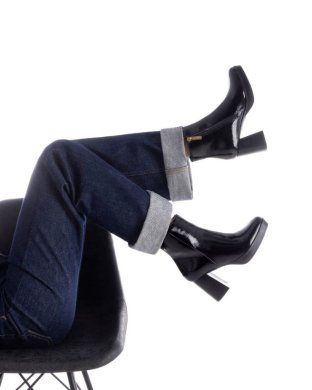 Carmela  162719 / NEGRO