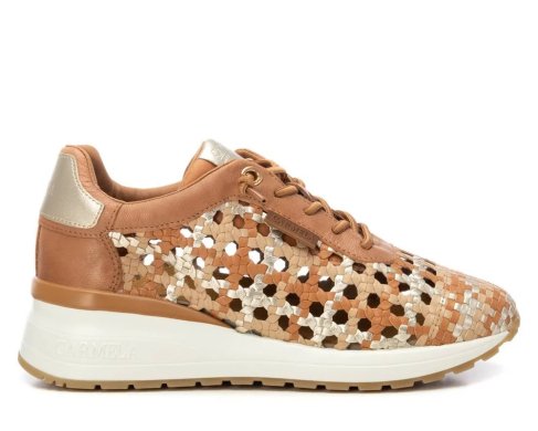 Carmela 16228704 / CAMEL