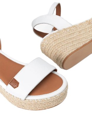 Popa Arambol / BLANCO