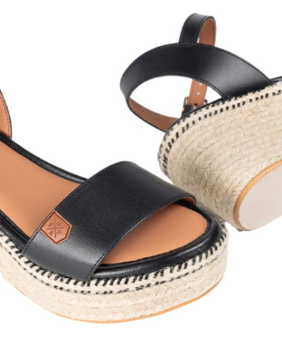 Popa Arambol / NEGRO