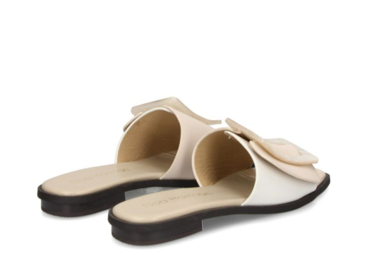 Noa Harmon Cova / BEIG