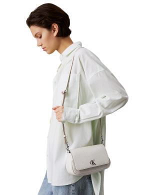 Calvin Klein LV04K3134G / BEIG