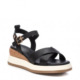 Carmela 16138904 / NEGRO