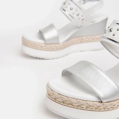 Nero Giardini E218811D / BLANCO