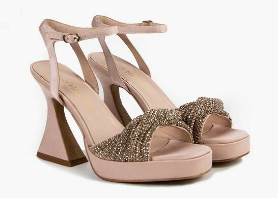 Noa Harmon 009212 / NUDE