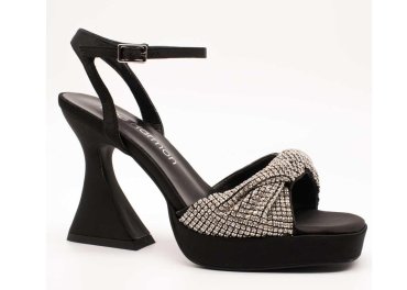 Noa Harmon 009212 / NEGRO