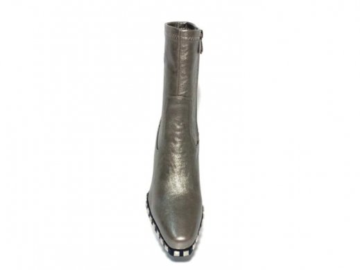 Noa Harmon 009095 / PLATA