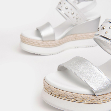 Nero Giardini E218811D / BLANCO