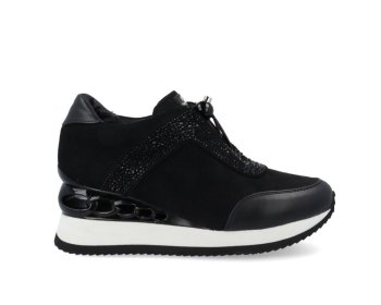 noa Harmon Logan / NEGRO