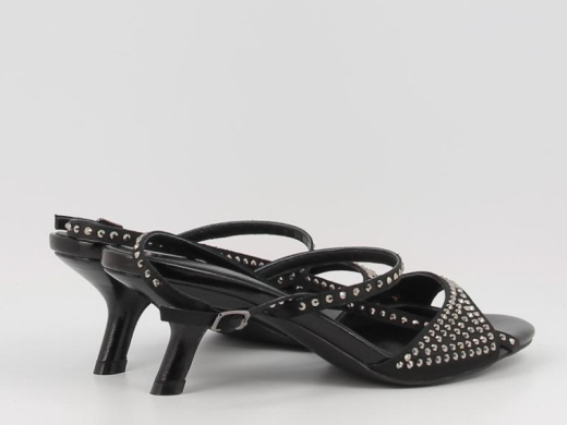 Noa Harmon 009217 / NEGRO