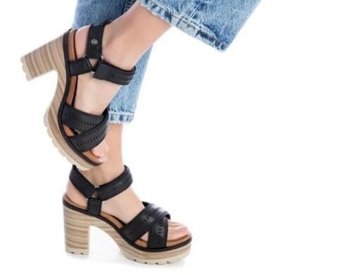 Zapatos de tacón grueso