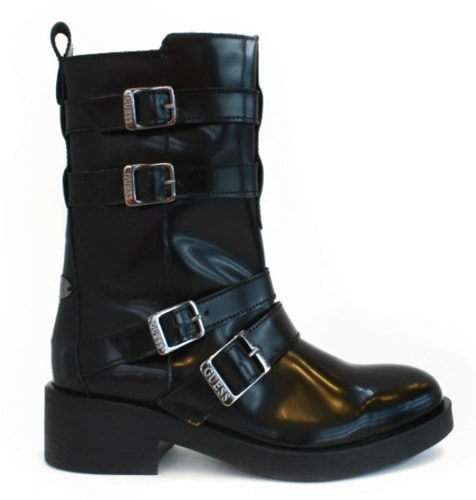 Combina las botas FLZAM negras con vaqueros