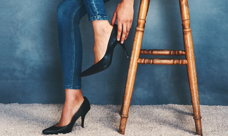 zapatos quedan mejor con jeans rectos de mujer?